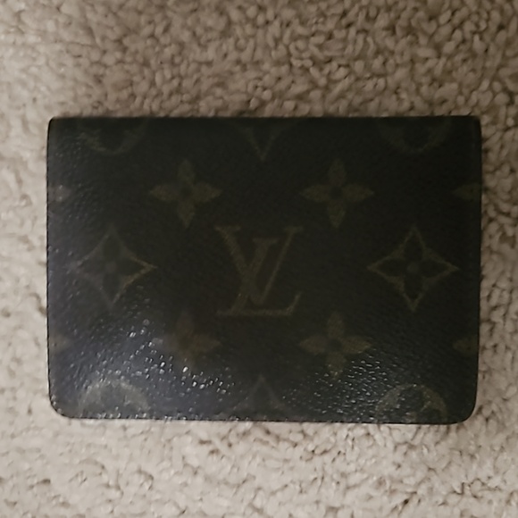 Authentic Louis Vuitton Monogram Card holder W/ Certificate of Authentication - Picture 2 of 10